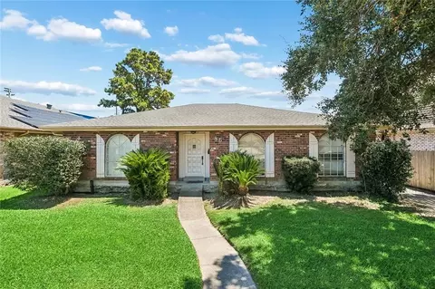 86 Gelpi Ave, Kenner, LA 70065