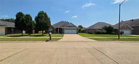 5807 Gold Crest Dr, Bossier City, LA 71112