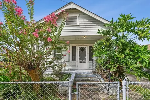 145 Farman St, Westwego, LA 70094