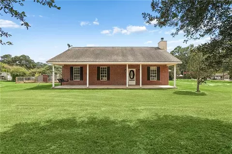 17156 Million Dollar Rd, Covington, LA 70435