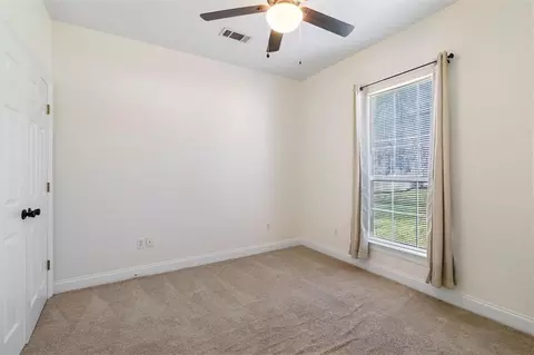 Bedroom - 73104 Penn Mill Rd, Covington, LA 70435 photo 5 of 5