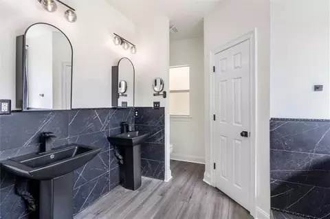 Bath - 73104 Penn Mill Rd, Covington, LA 70435 photo 1 of 3