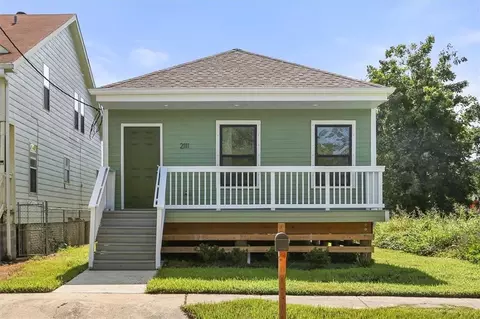 2111 Forstall St, New Orleans, LA 70117