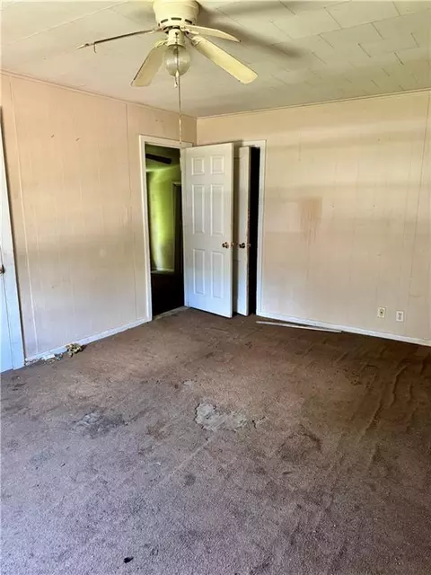 Bedroom - 611 E Park Ave, Hammond, LA 70403 photo 2 of 9