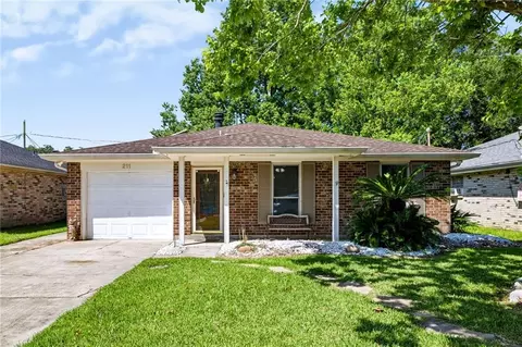 211 Janet Dr, Saint Rose, LA 70087