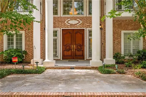 6701 Tennyson Oaks Ln, Alexandria, LA 71301