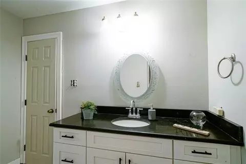 Bath - 528 Legendre Dr, Slidell, LA 70460 photo 1 of 1