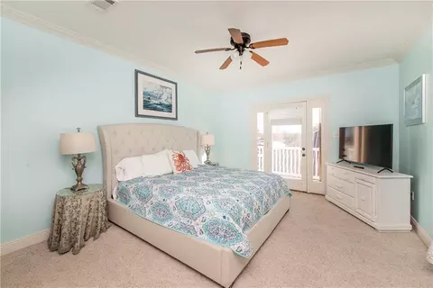 Bedroom - 32870 Rivergate Cir, Springfield, LA 70462 photo 1 of 4
