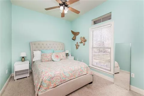 Bedroom - 32870 Rivergate Cir, Springfield, LA 70462 photo 3 of 4