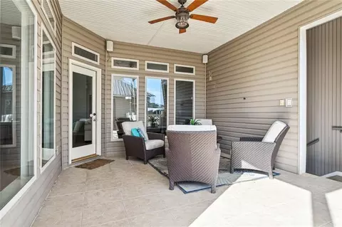 Exterior - 32870 Rivergate Cir, Springfield, LA 70462 photo 3 of 8