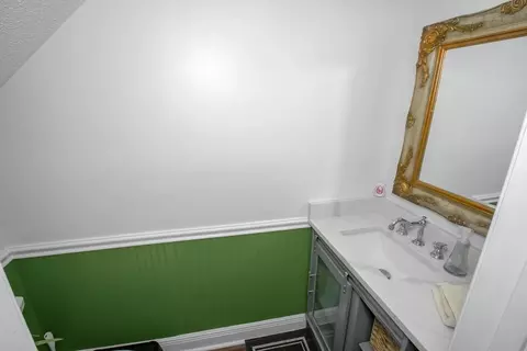 Bath - 72 Ormond Pl, Destrehan, LA 70047 photo 1 of 3