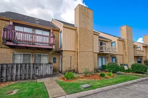 Exterior - 72 Ormond Pl, Destrehan, LA 70047 photo 6 of 6