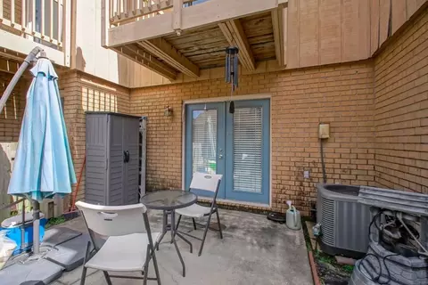 Exterior - 72 Ormond Pl, Destrehan, LA 70047 photo 3 of 6