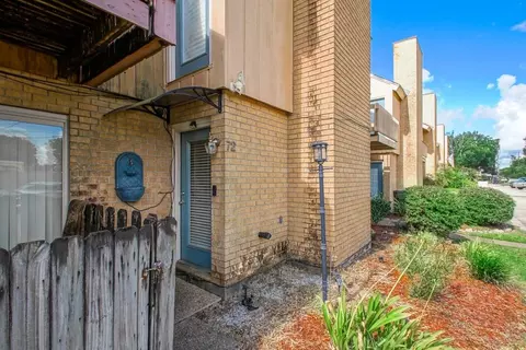 72 Ormond Pl, Destrehan, LA 70047