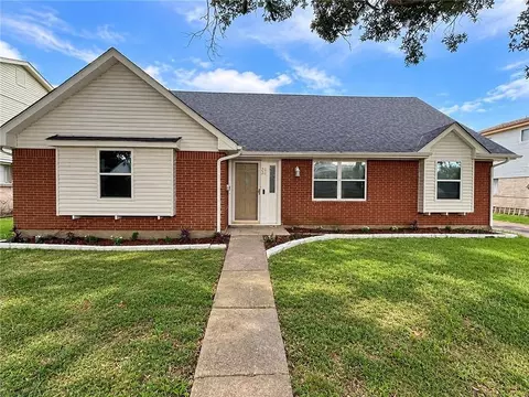2020 Easter Ln, New Orleans, LA 70114