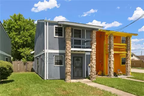 13265 Curran Rd, New Orleans, LA 70128