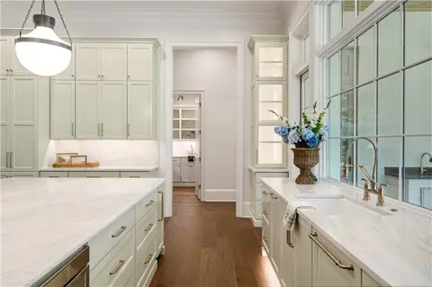 Kitchen - 11 Tolawa Ln, Covington, LA 70433 photo 6 of 6
