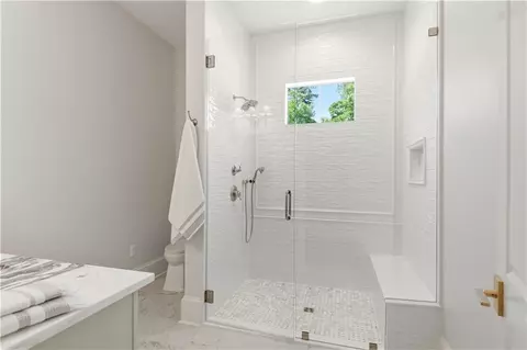 Bath - 11 Tolawa Ln, Covington, LA 70433 photo 7 of 15