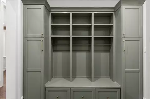 Entry Way - 11 Tolawa Ln, Covington, LA 70433 photo 6 of 6