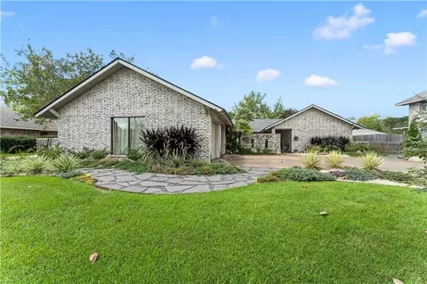 1398 Oakley Dr, Baton Rouge, LA 70806