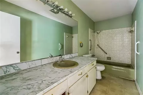 Bath - 18536 Highway 40 Hwy, Covington, LA 70435 photo 1 of 2