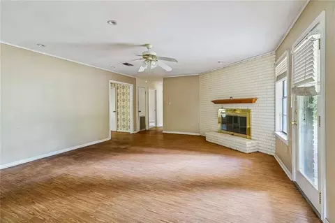 Living - 18536 Highway 40 Hwy, Covington, LA 70435 photo 2 of 3