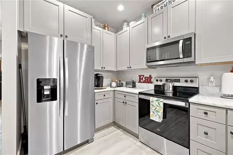 Kitchen - 57123 Oliphant Trl, Loranger, LA 70446 photo 2 of 2