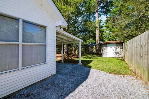 Exterior - 70401 I St, Covington, LA 70433 photo 4 of 7