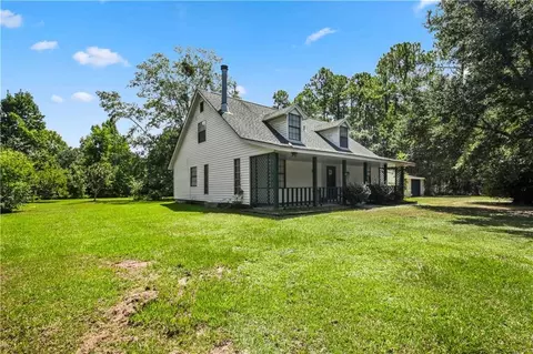 60360 Kay Dr, Lacombe, LA 70445