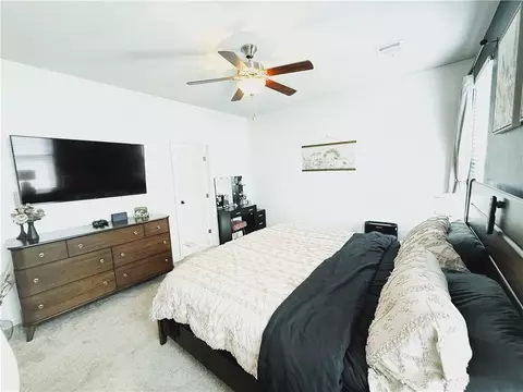 Bedroom - 228 E Lake Dr, Slidell, LA 70461 photo 4 of 4