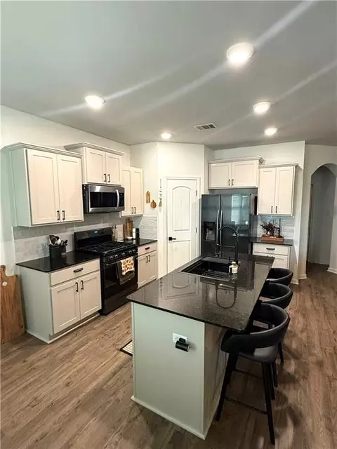 Kitchen - 228 E Lake Dr, Slidell, LA 70461 photo 2 of 2