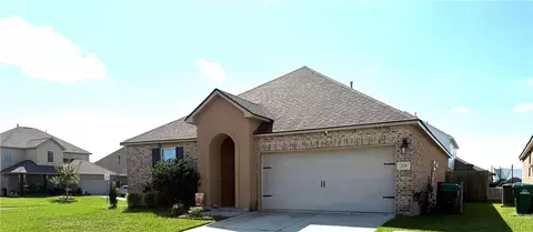 Exterior - 228 E Lake Dr, Slidell, LA 70461 photo 2 of 11