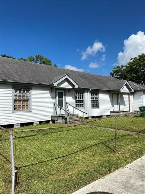 444 Pailet St, Harvey, LA 70058