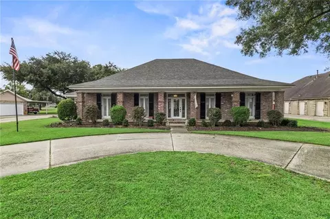10 E Woodlawn Dr, Destrehan, LA 70047