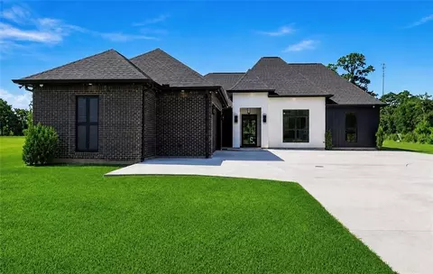 29638 Prokop Rd, Albany, LA 70711