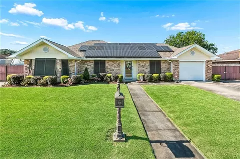 2541 Kismet St, Marrero, LA 70072