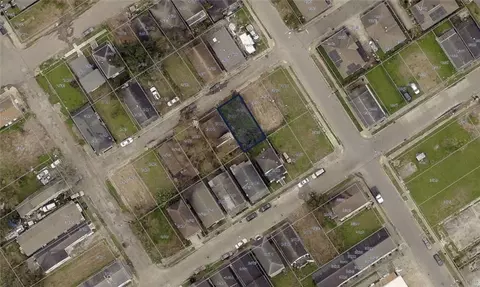 2408 Rex Pl, New Orleans, LA 70125