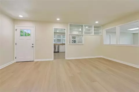Living - 129 Celia Dr, Luling, LA 70070 photo 5 of 5
