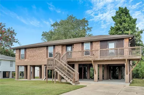 5236 Church St, Lafitte, LA 70067