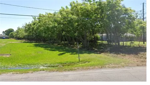 7101 Patterson Dr, New Orleans, LA 70131