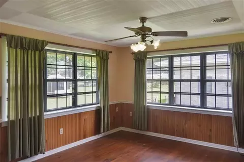 Living - 308 Oak Ln, Luling, LA 70070 photo 2 of 4