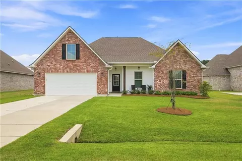 Exterior - 1174 Barrington Dr, Covington, LA 70435 photo 2 of 5