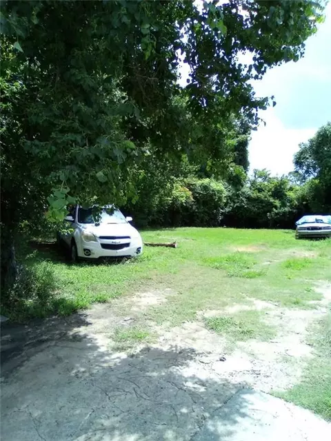 2435 Mazant St, New Orleans, LA 70117