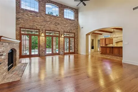 Living - 271 Morningside Dr, Mandeville, LA 70448 photo 5 of 7