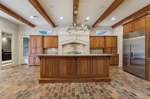 Kitchen - 271 Morningside Dr, Mandeville, LA 70448 photo 1 of 6