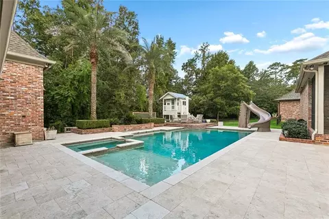 Exterior - 271 Morningside Dr, Mandeville, LA 70448 photo 12 of 17