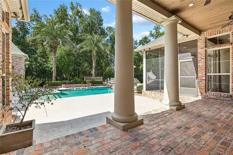 Exterior - 271 Morningside Dr, Mandeville, LA 70448 photo 6 of 17