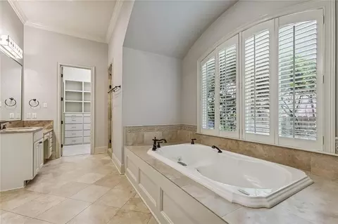 Bath - 271 Morningside Dr, Mandeville, LA 70448 photo 2 of 5
