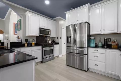 Kitchen - 314 Spartan Loop, Slidell, LA 70458 photo 1 of 2