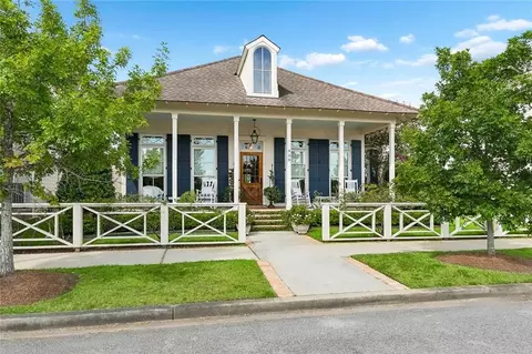 909 Tezcucco Ct, Covington, LA 70433